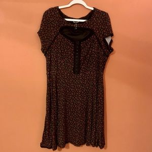 HOT TOPIC High Neck Keyhole Dress Black Floral Red Roses Plus Size